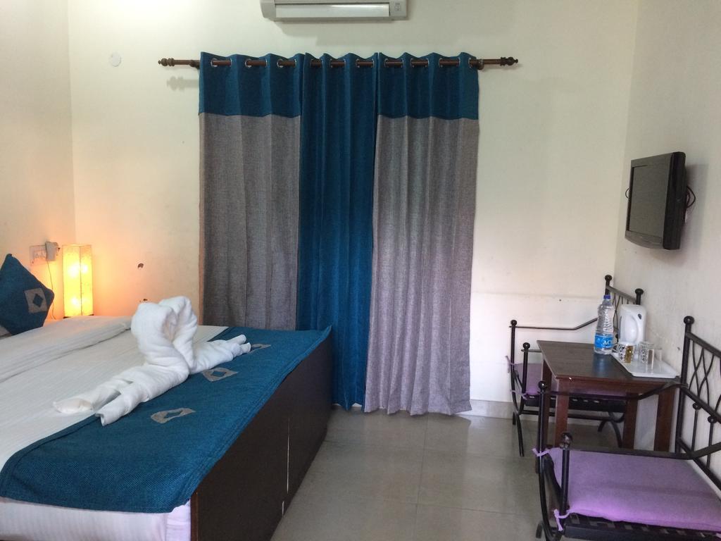 Hotel Sukhsadan Dehradun Habitación foto